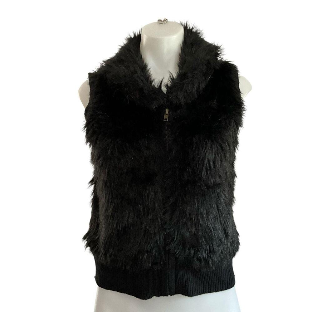 Arizona Jean Co. Black Faux Fur Sleeveless Jacket: Y2K